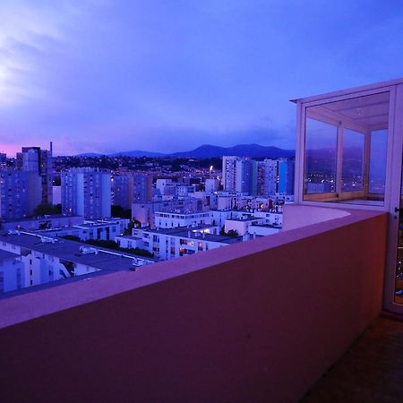 Appartement Rooftop 8 Personnes Grande Terrasse Avec Parking Quartier Aeroport Nice Bagian luar foto