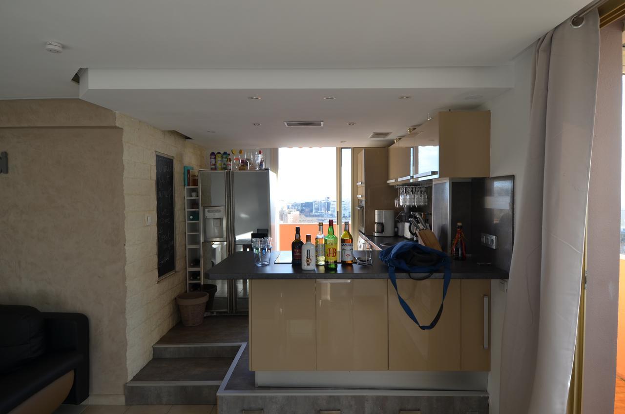 Appartement Rooftop 8 Personnes Grande Terrasse Avec Parking Quartier Aeroport Nice Bagian luar foto