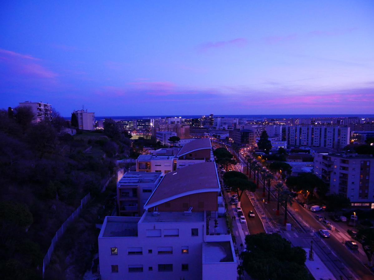 Appartement Rooftop 8 Personnes Grande Terrasse Avec Parking Quartier Aeroport Nice Bagian luar foto