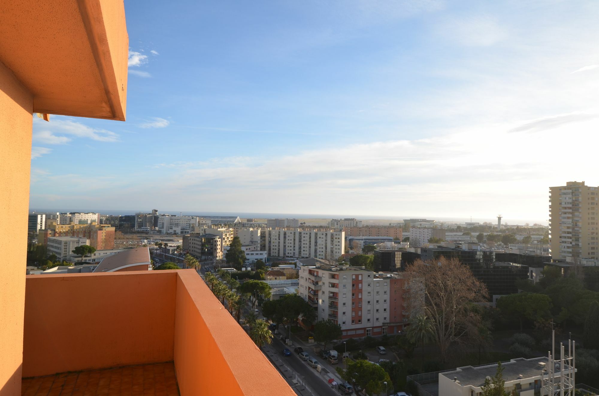 Appartement Rooftop 8 Personnes Grande Terrasse Avec Parking Quartier Aeroport Nice Bagian luar foto