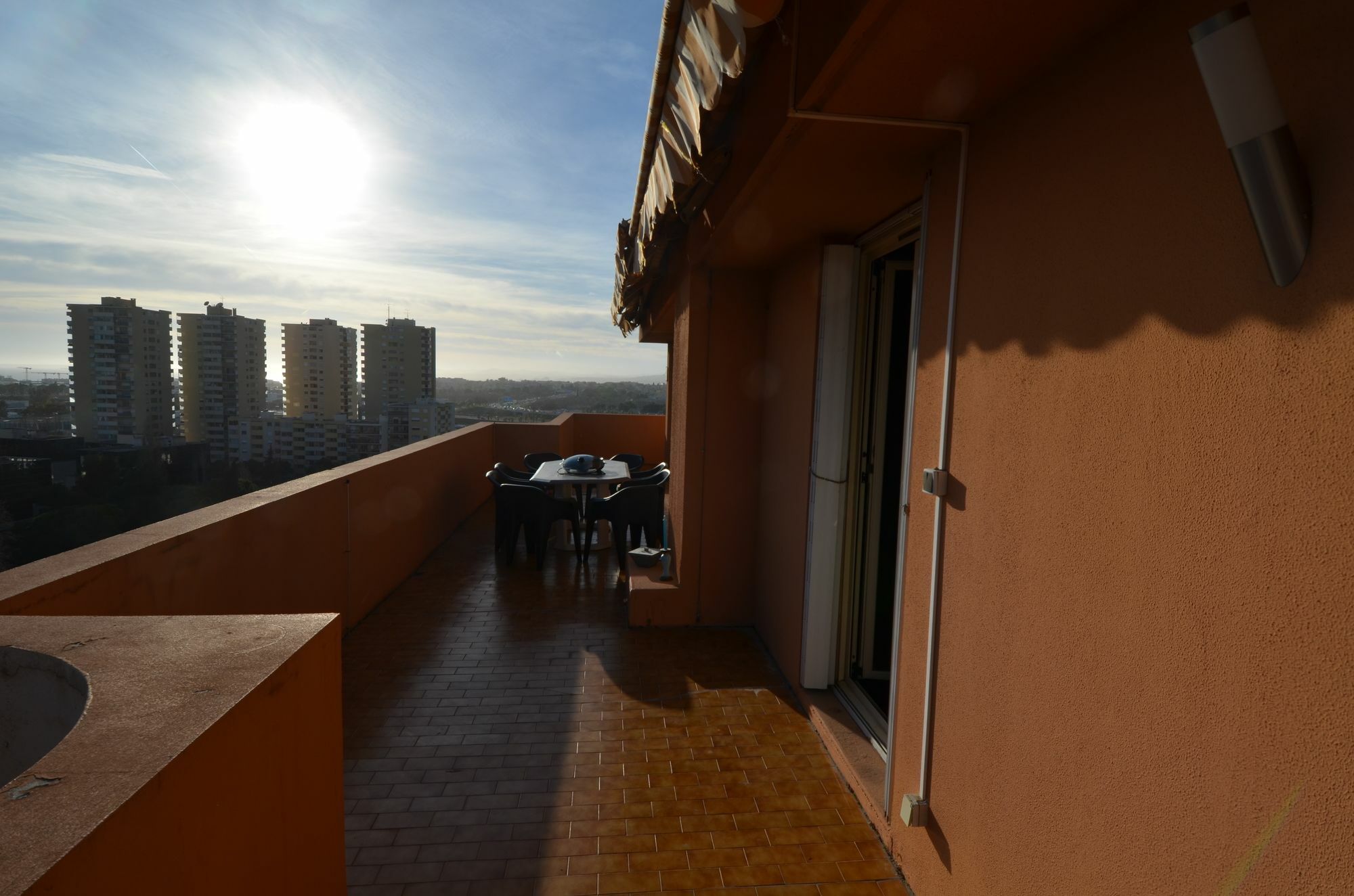 Appartement Rooftop 8 Personnes Grande Terrasse Avec Parking Quartier Aeroport Nice Bagian luar foto